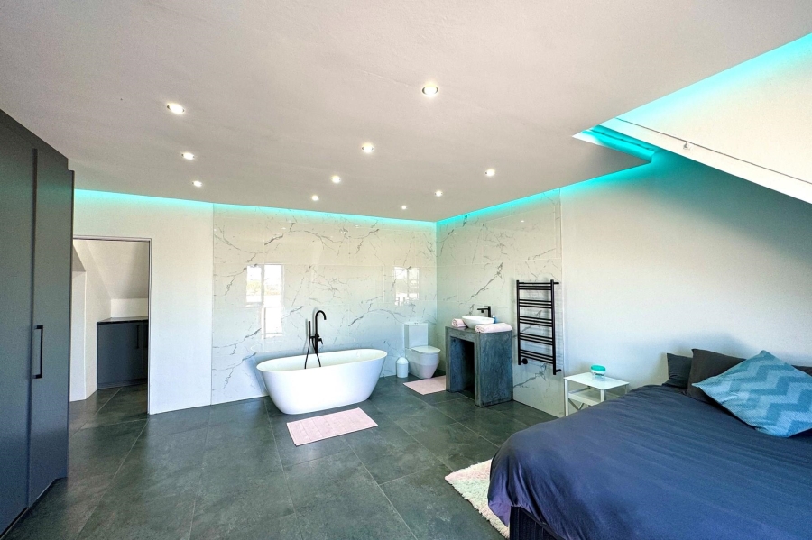 9 Bedroom Property for Sale in Long Acres Country Estate Western Cape